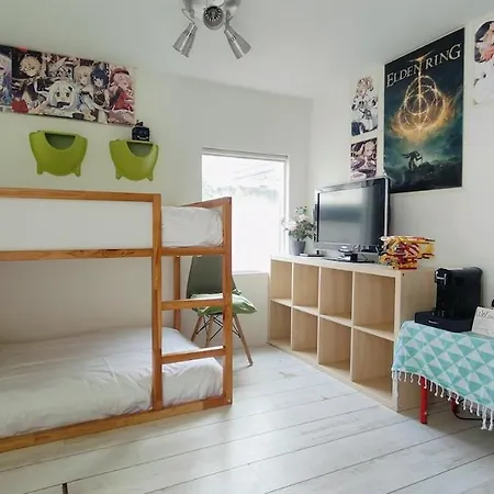 Beach Apartment *